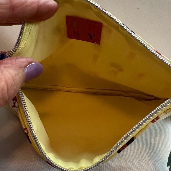 💄3/$12💄5/$15 ipsy Sunbathing Beauties Yellow Vinyl Makeup Bag EUC - Picture 4 of 4